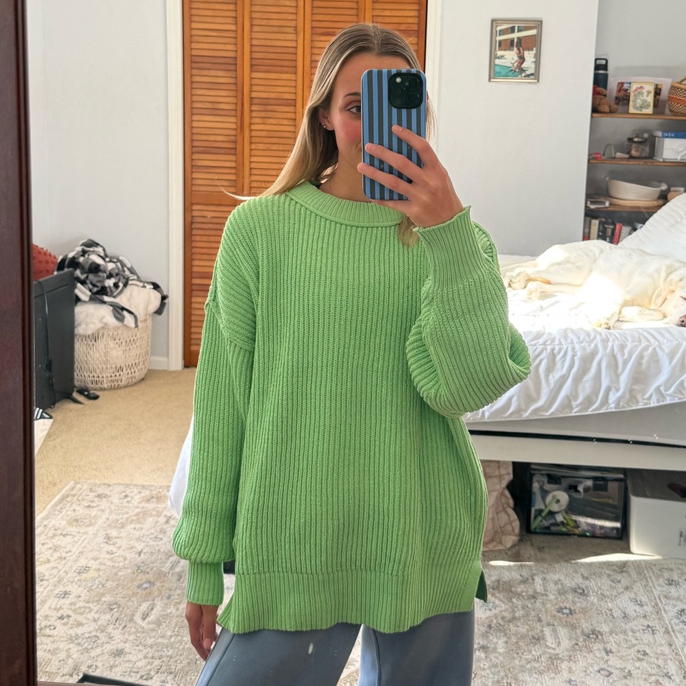 Aerie Green Women's Sweater